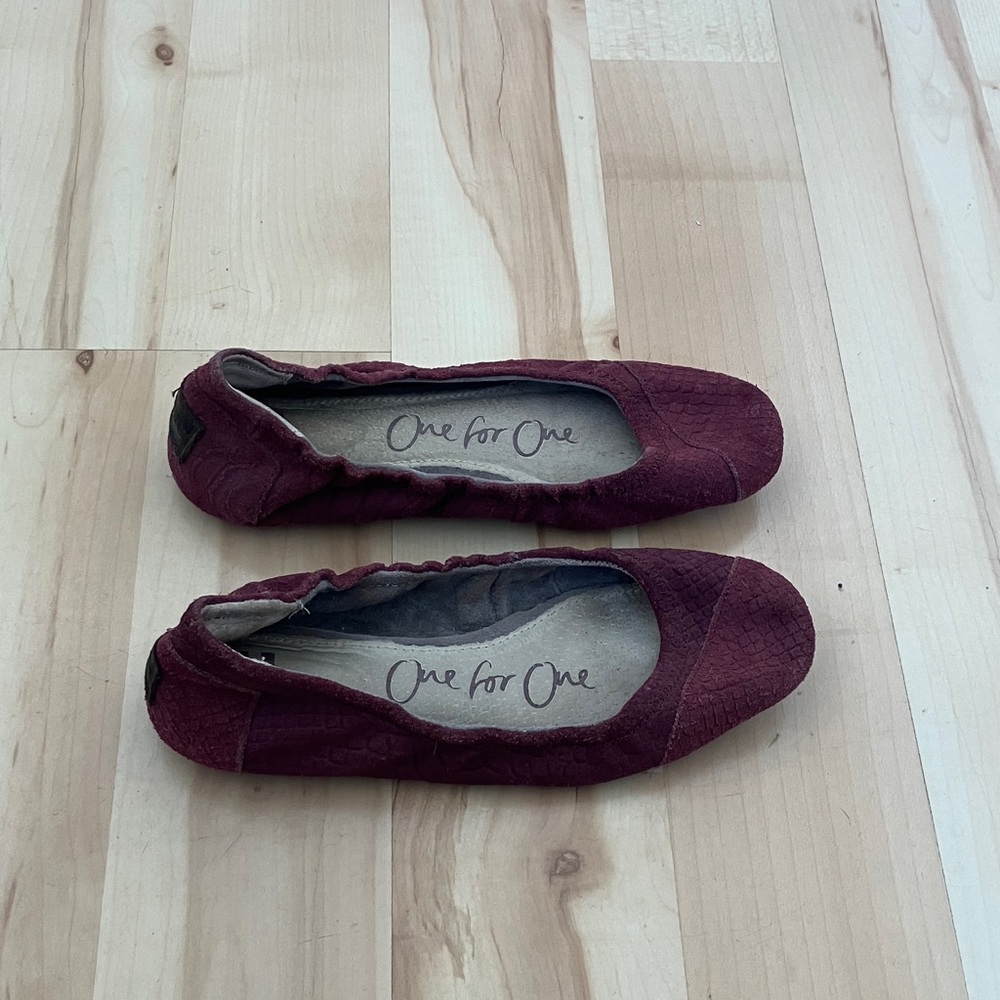 Maroon Toms Flats - Picture 2 of 2